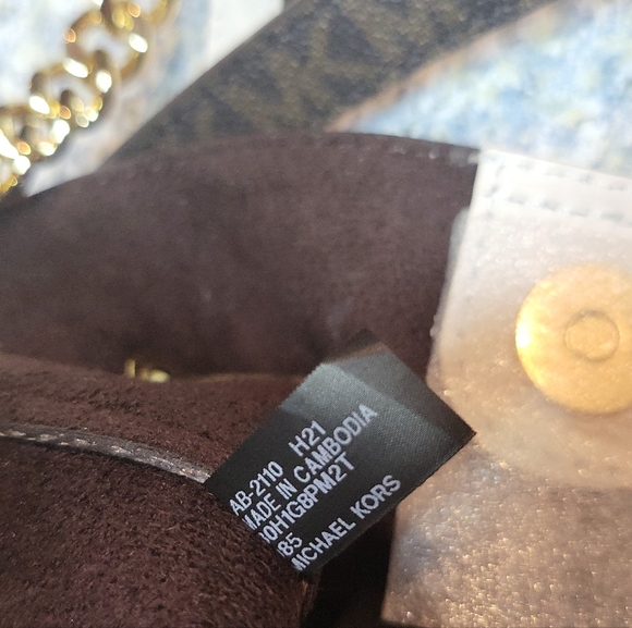 🔥SOLD🔥🌺Michael Kors🌺 POEBE Optic White MD Bucket Messenger Leather & Wallet - Picture 11 of 16